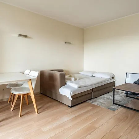 Apartamento Redlowo Homely By Bookinghost Gdynia