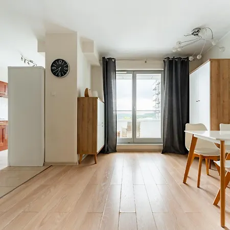 Redlowo Homely By Bookinghost Apartamento