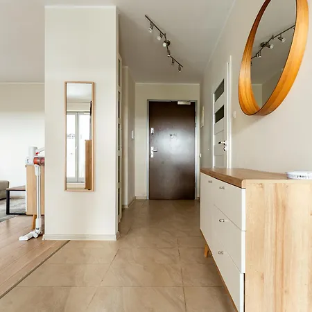 Apartamento Redlowo Homely By Bookinghost *